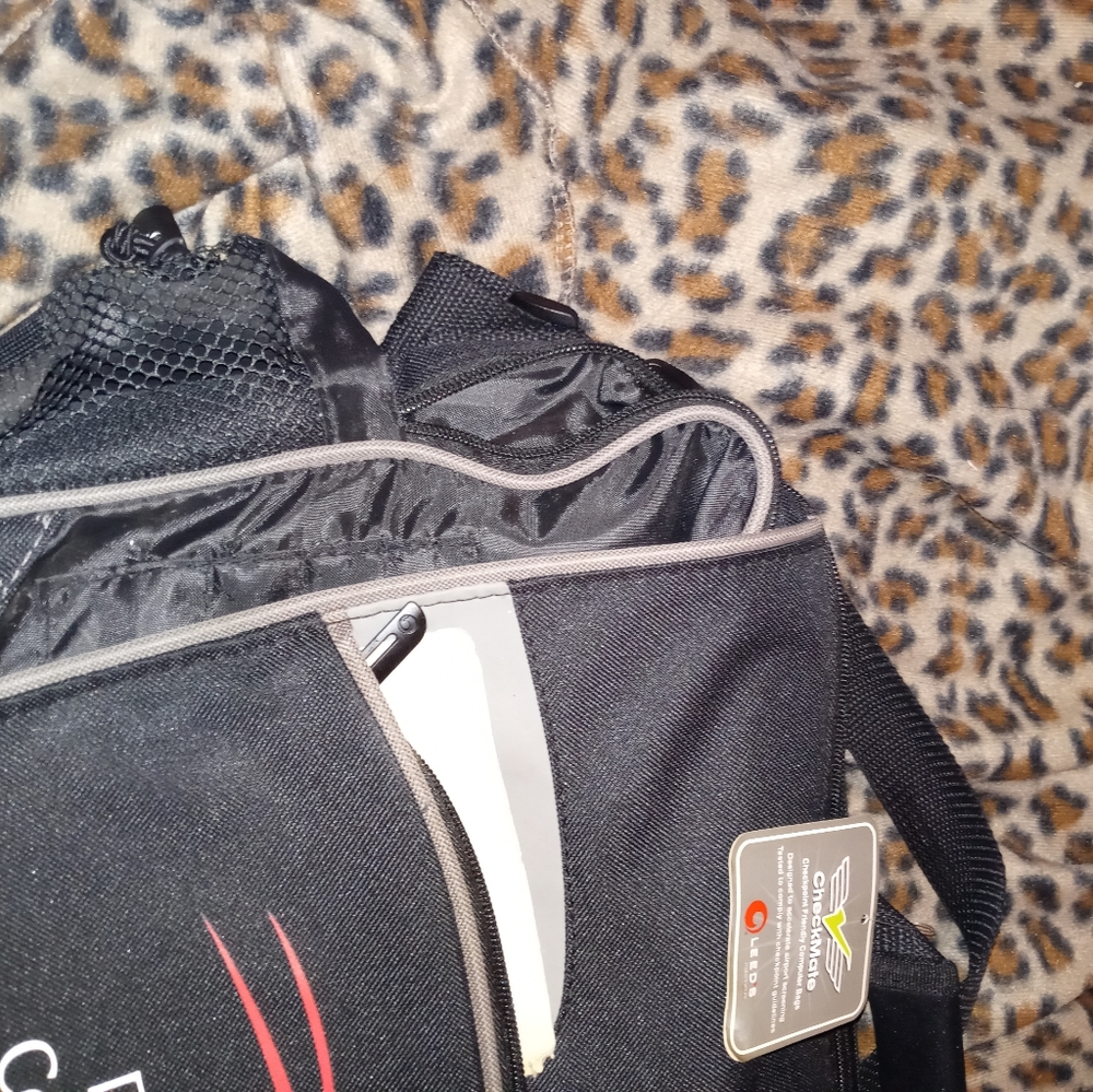 Leeds Black Checkpoint Friendly Computer Bag - Picture 3 of 10